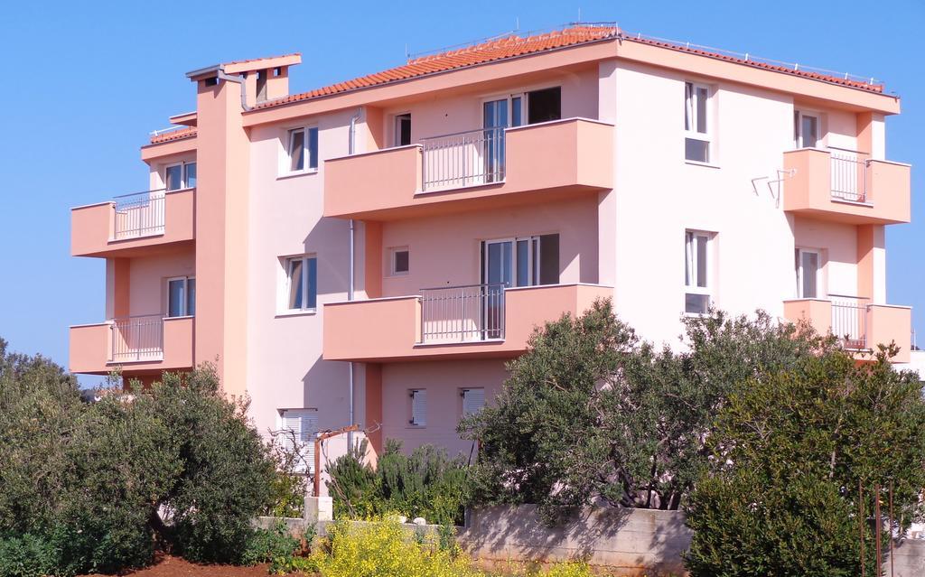 Villa Palas Apartments Rogoznica  Exterior photo